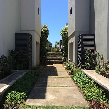 Cute Holiday Apartment In The Heart Of Grand Bay المظهر الخارجي الصورة