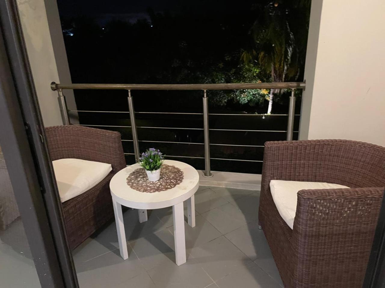Cute Holiday Apartment In The Heart Of Grand Bay المظهر الخارجي الصورة